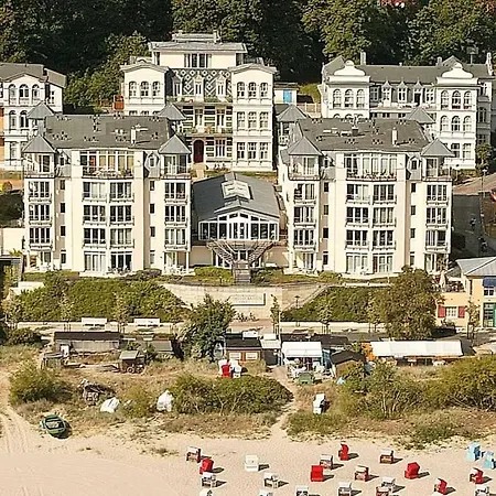 Seeschloss 01 Heringsdorf (Usedom)